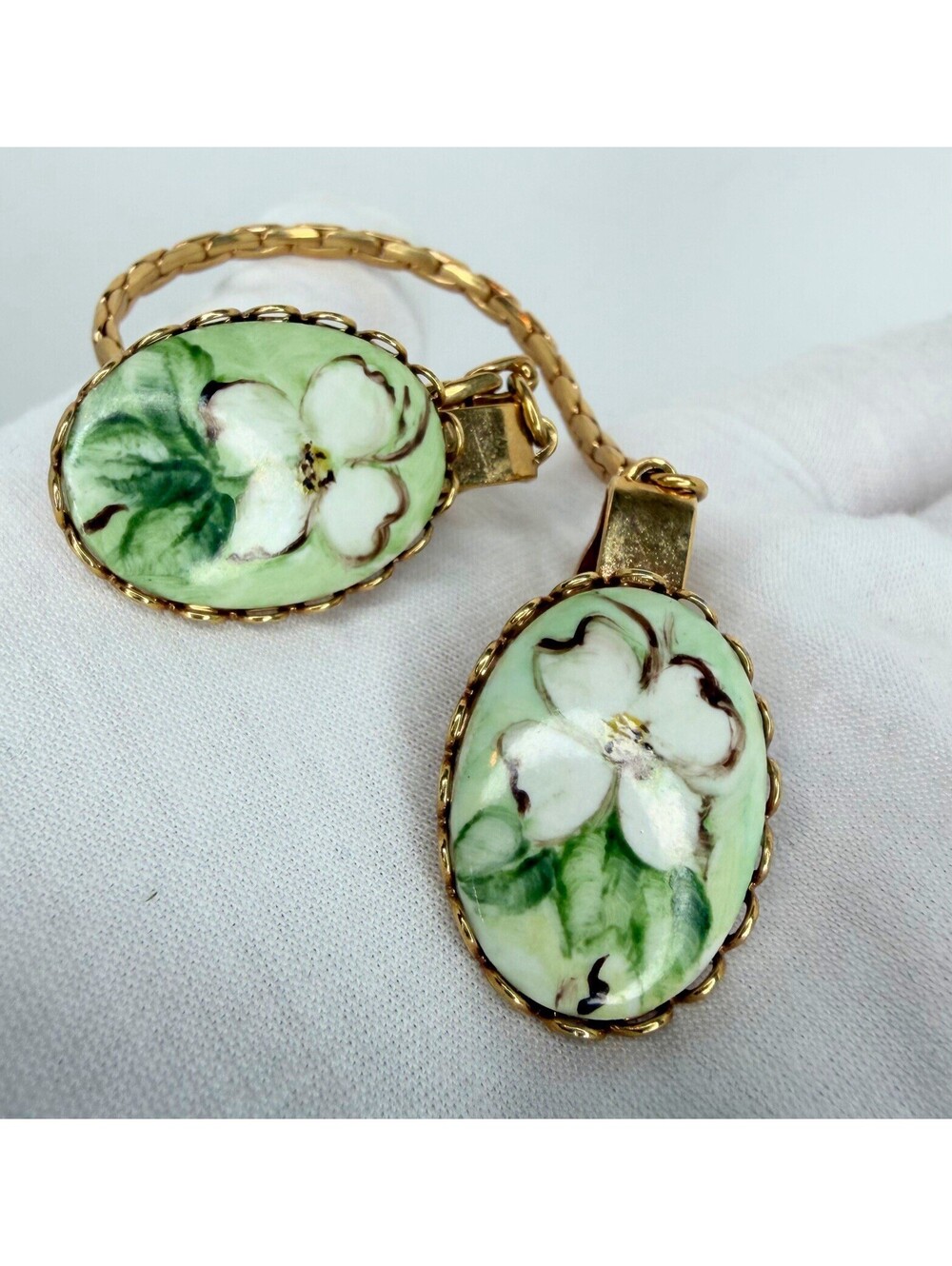 Vintage 1950s Hand Painted Porcelain Dogwood Flower Sweater Clip Guard Goldtone